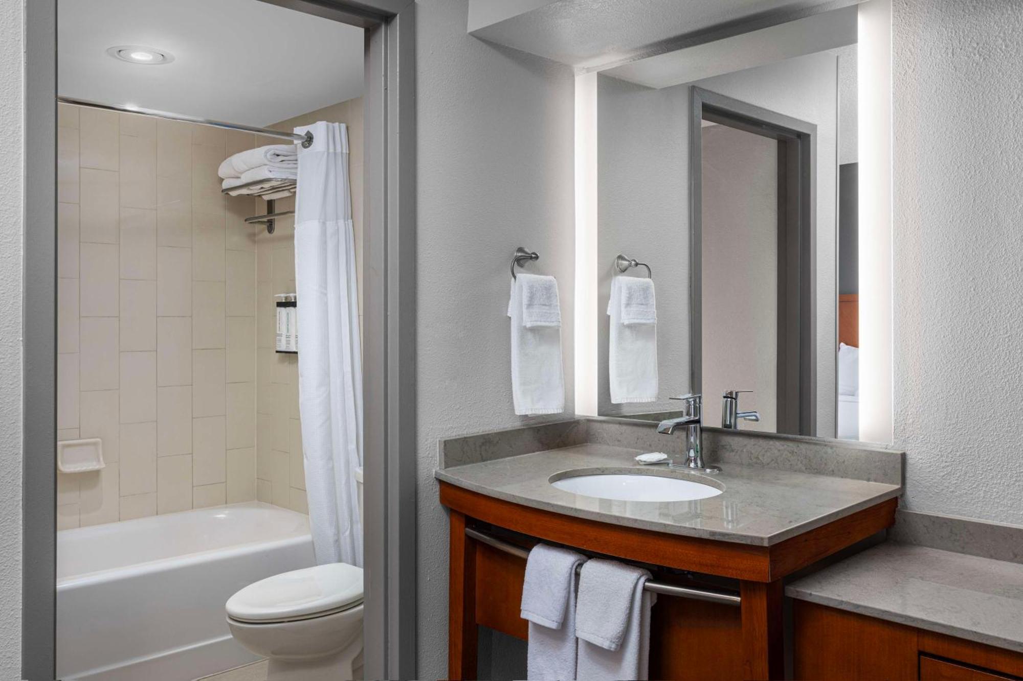 Hyatt Place Dallas North By The Galleria Addison Ngoại thất bức ảnh