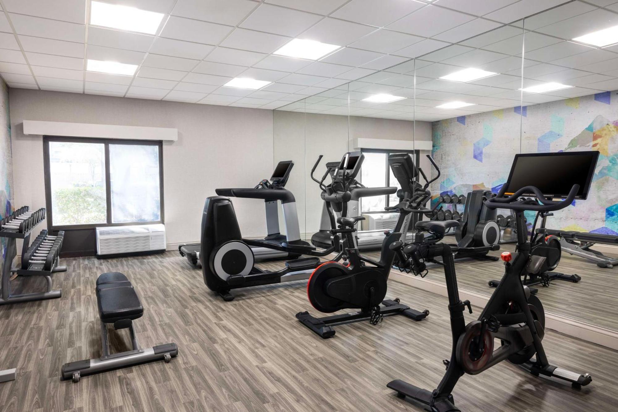Hyatt Place Dallas North By The Galleria Addison Ngoại thất bức ảnh