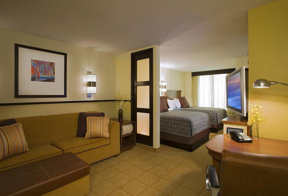 Hyatt Place Dallas North By The Galleria Addison Phòng bức ảnh